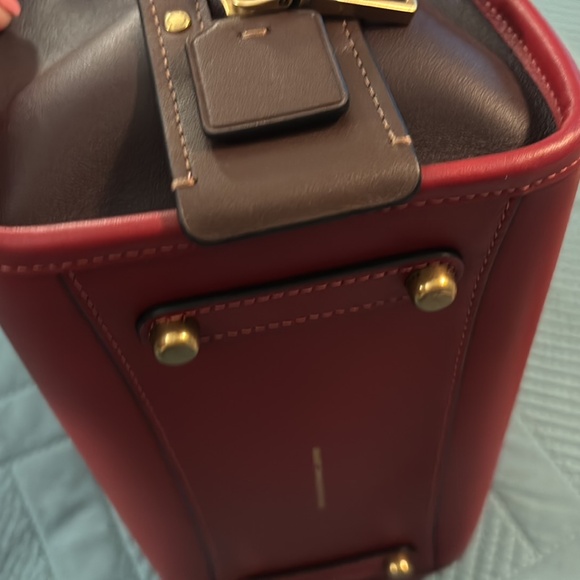 Coach Rogue 25  - Brick Red - Picture 4 of 12